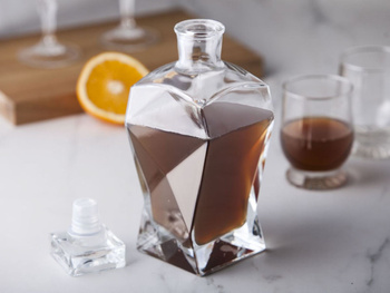 Karafka szklana łamana 0,75l