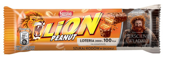 Lion Nadziewany wafel z karmelem płatkami pszennymi orzechami ziemnymi oblany mleczną czekoladą 41 g
