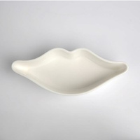 Naczynie w kształcie ust 20cm