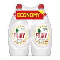 Fairy Sensitive Chamomile & Vit E Płyn do mycia naczyń 2x900 ml