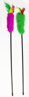 Zabawka lupipets dla kota "Wędka z kitką i piórkiem", długość wędki 55 cm; wielokolorowa