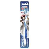 Oral-B Junior Manualna szczoteczka do zębów z postaciami z filmu „Gwiezdne wojny”